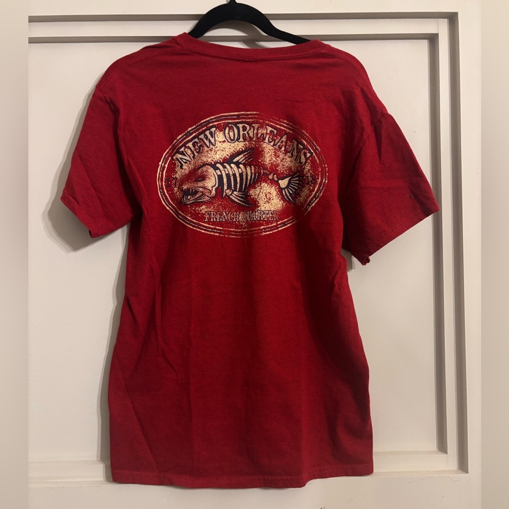 Gildan Red New Orleans Fish Graphic Tee